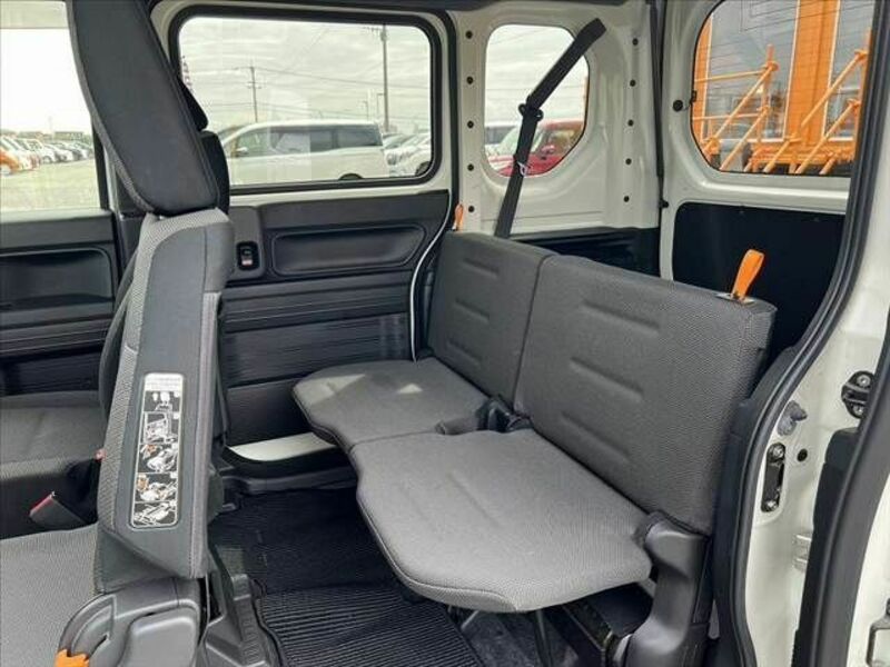 N-VAN