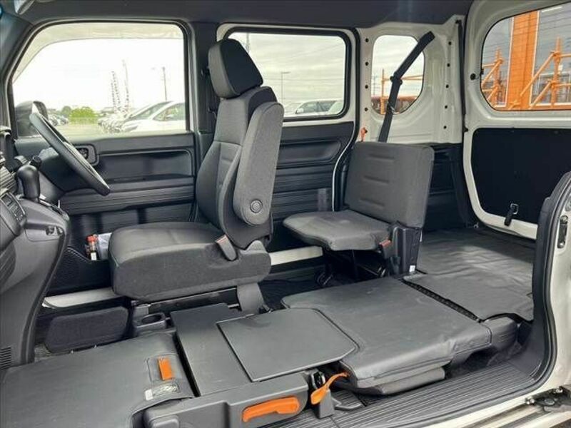 N-VAN