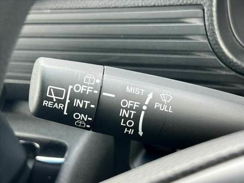 N-VAN