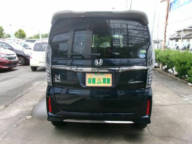 N BOX CUSTOM