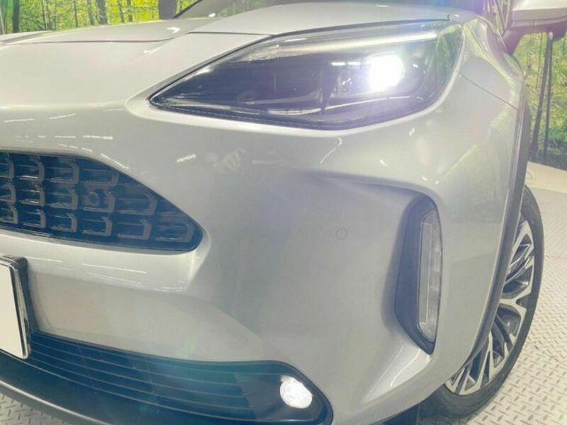 YARIS CROSS