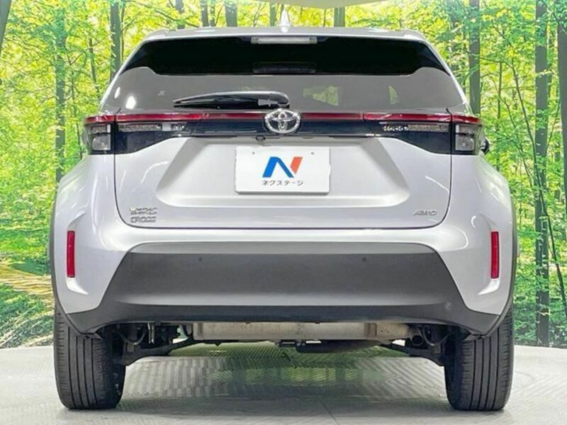 YARIS CROSS