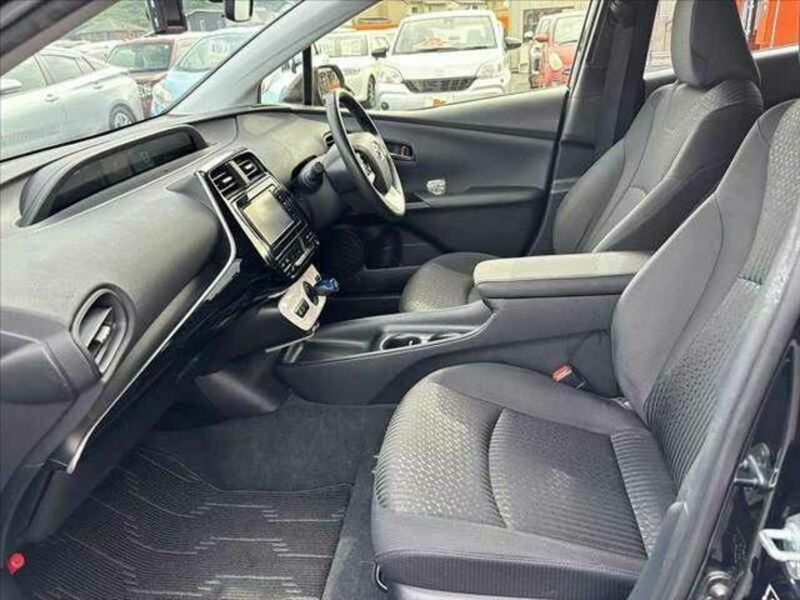 PRIUS-17