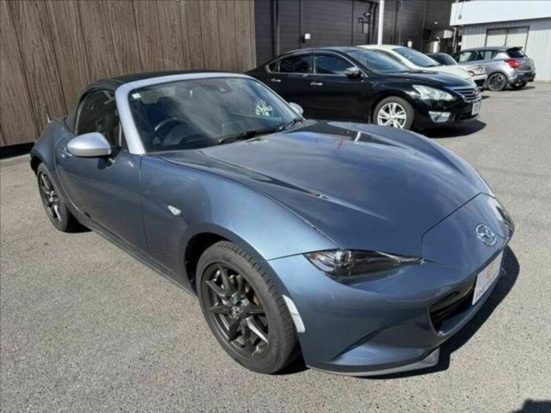 ROADSTER-15