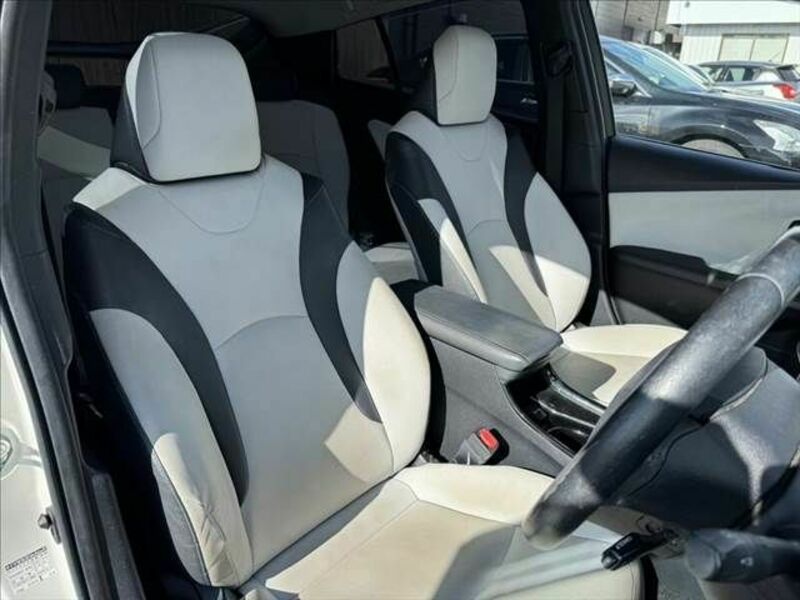 PRIUS-9
