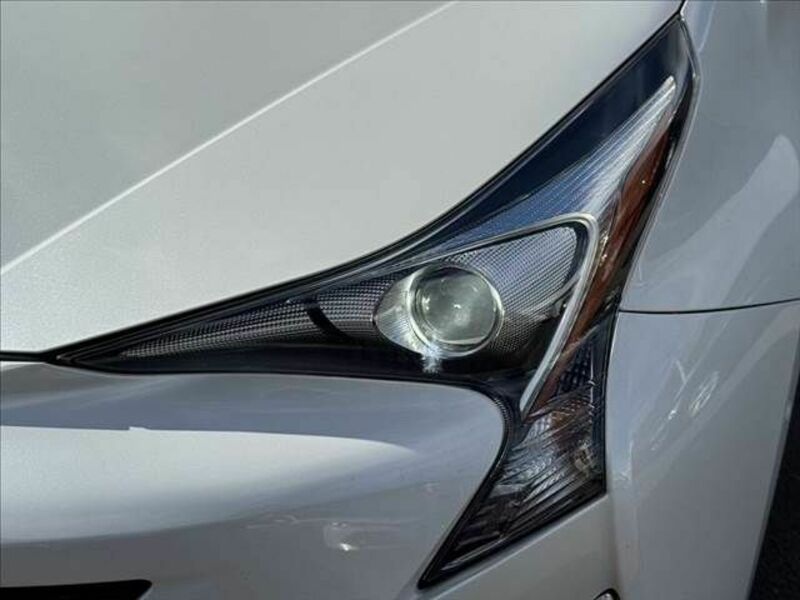 PRIUS-23