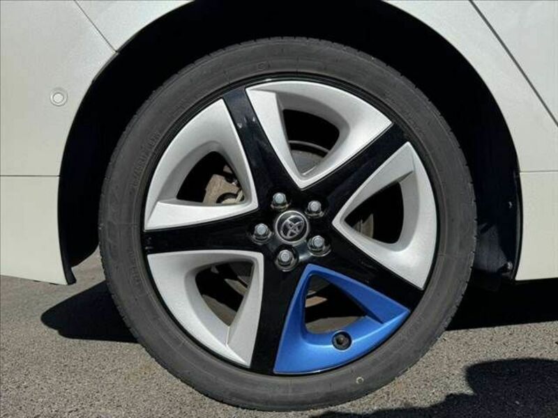 PRIUS-29
