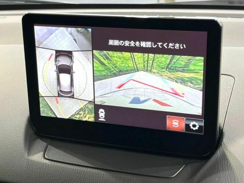MAZDA2