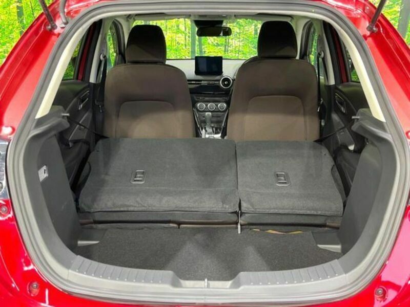 MAZDA2
