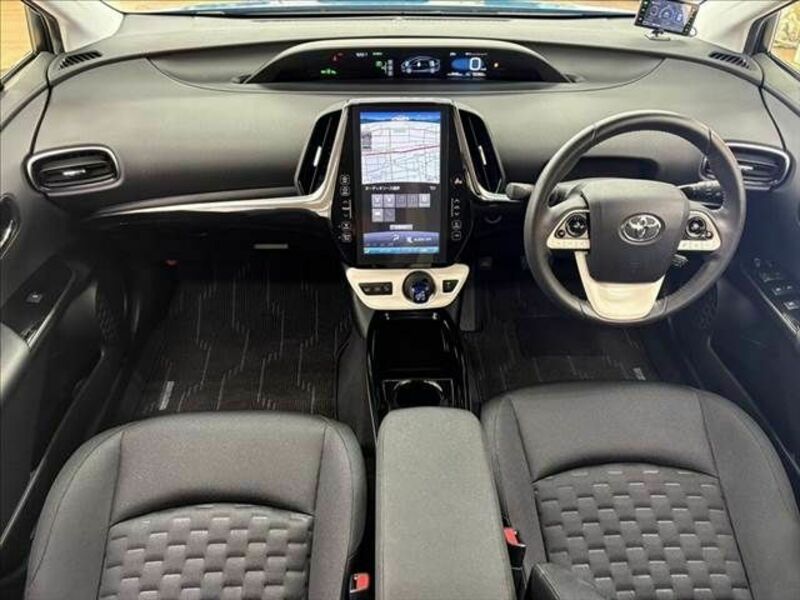 PRIUS PHV
