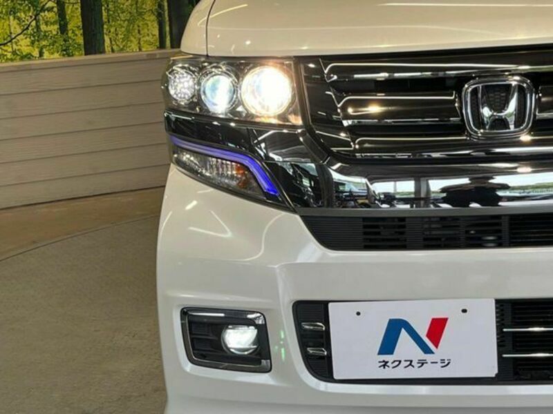 N BOX CUSTOM-11