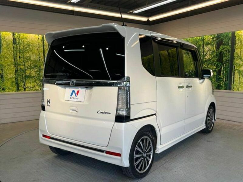 N BOX CUSTOM-16