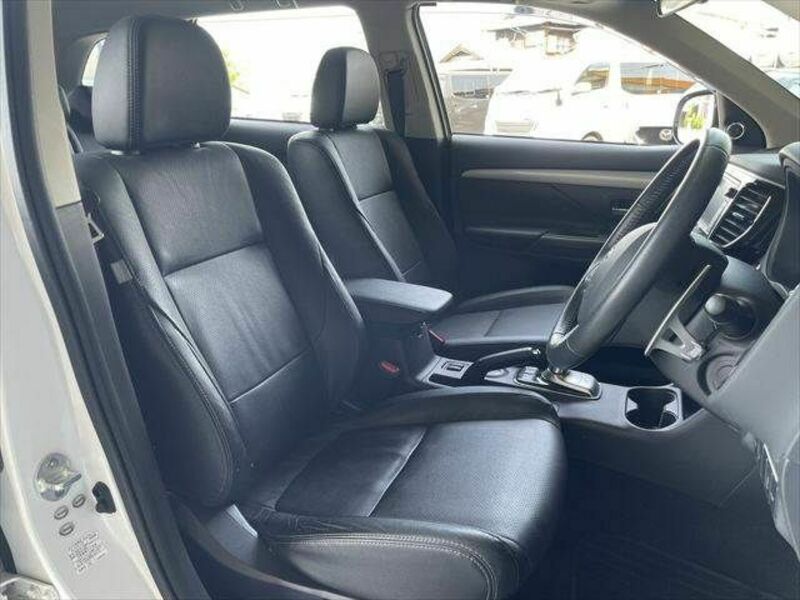 OUTLANDER PHEV