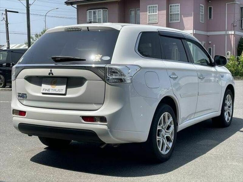 OUTLANDER PHEV
