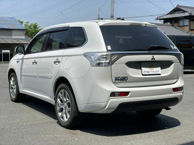 OUTLANDER PHEV