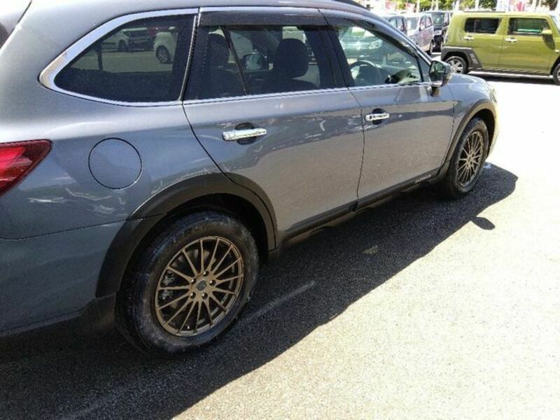 LEGACY OUTBACK-4