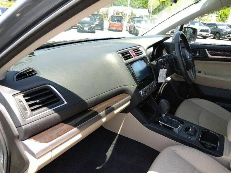 LEGACY OUTBACK-16