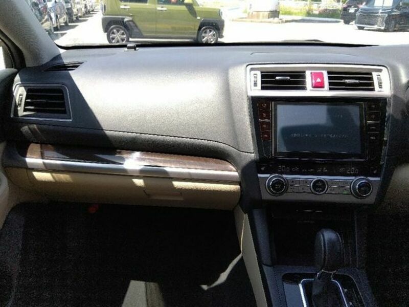 LEGACY OUTBACK-20