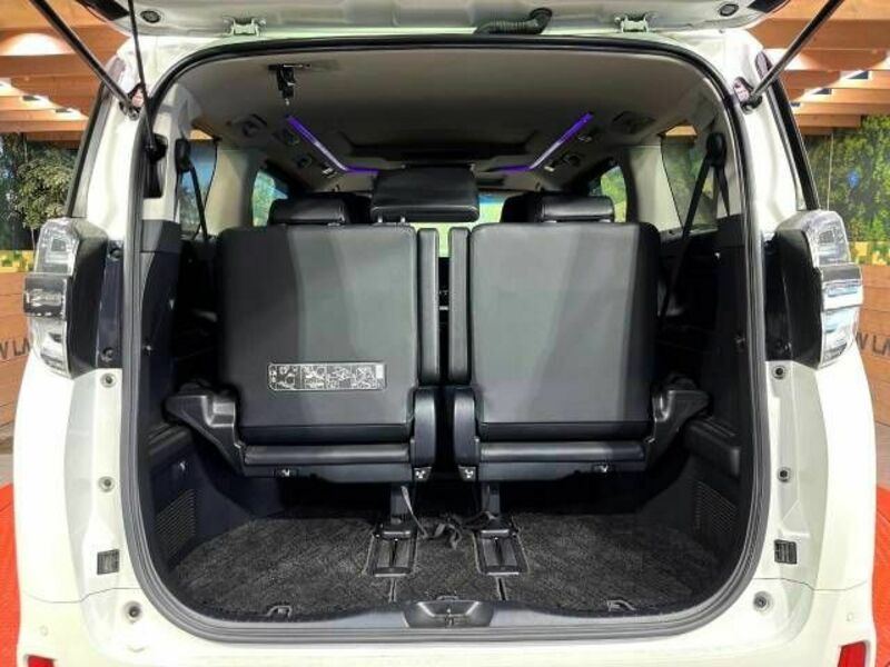 VELLFIRE-12