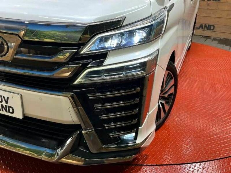 VELLFIRE-13
