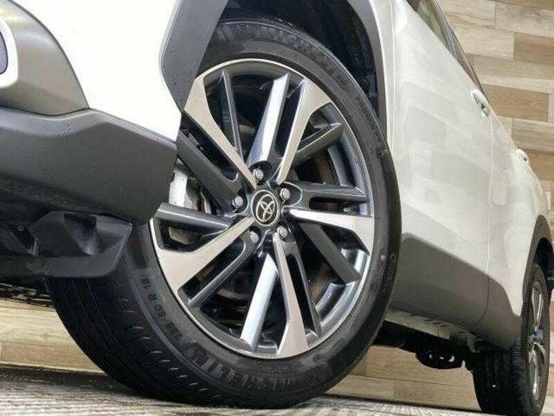 COROLLA CROSS