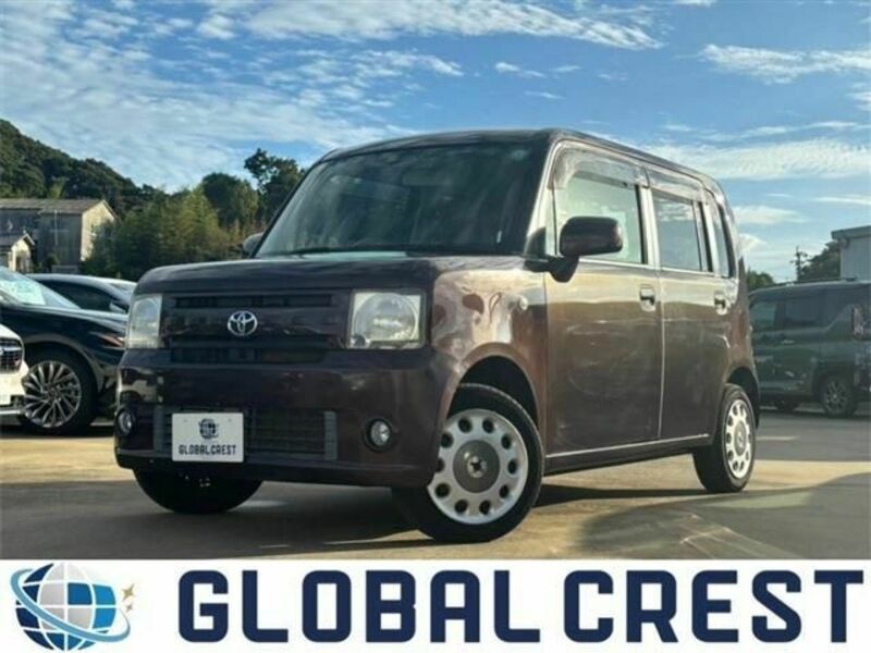 TOYOTA PIXIS SPACE