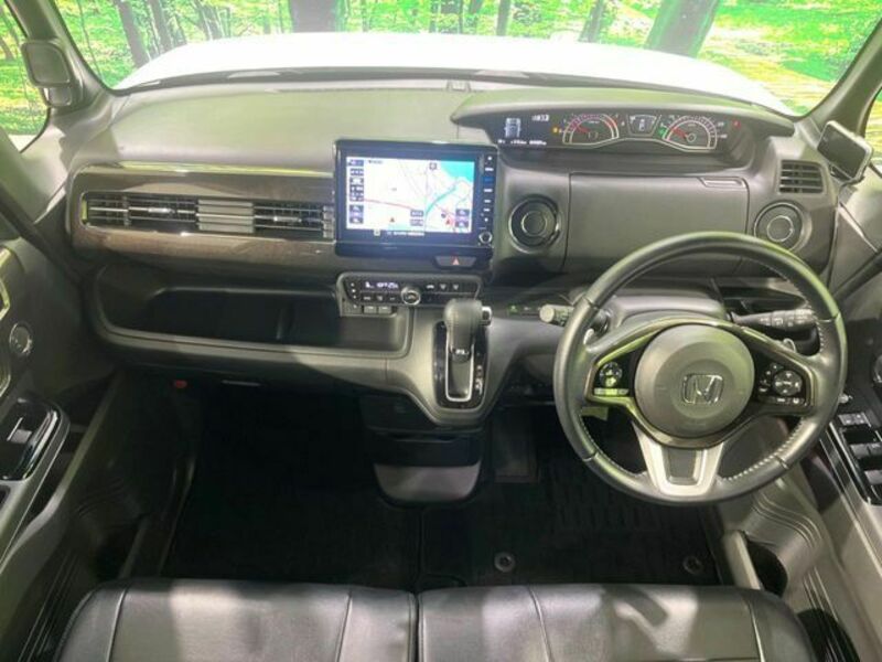 N BOX CUSTOM-1