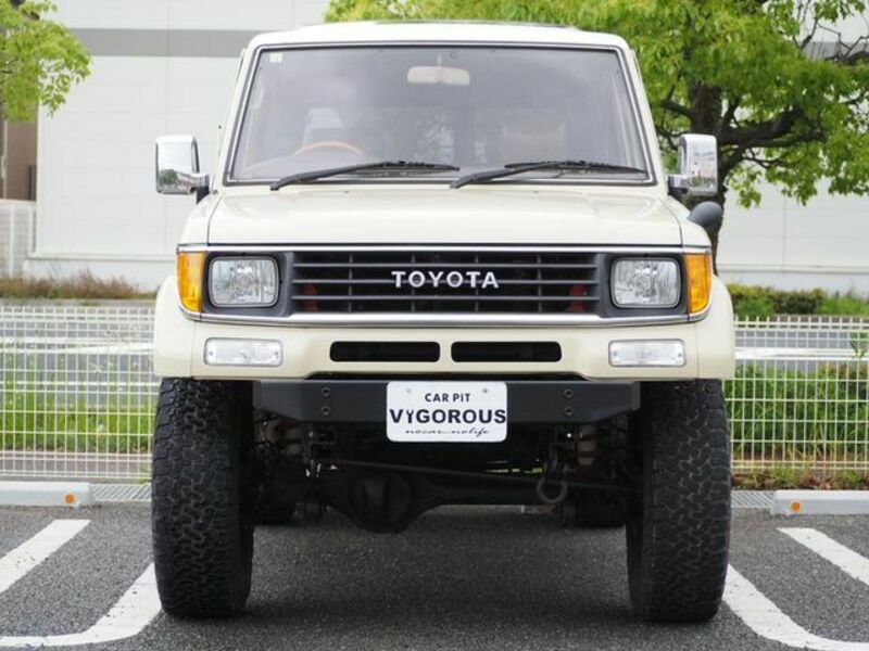 LAND CRUISER PRADO-3