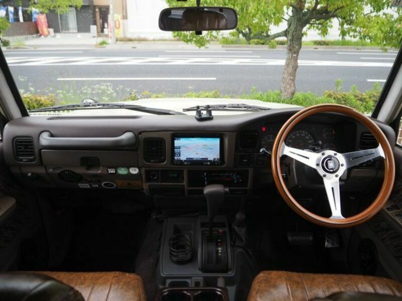 LAND CRUISER PRADO-13