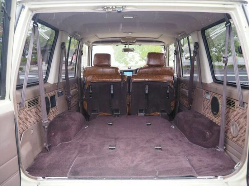 LAND CRUISER PRADO-23