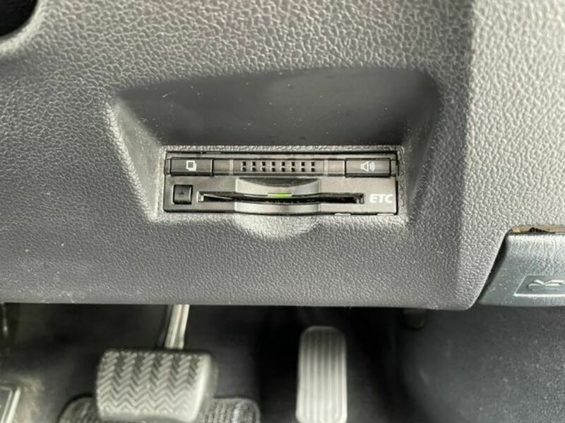 PRIUS-18
