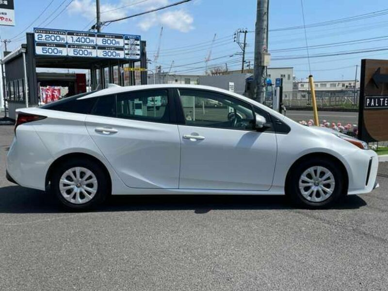 PRIUS-3