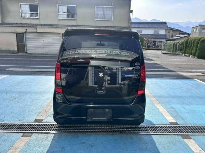 WAGON R