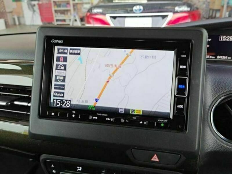 N BOX CUSTOM-12