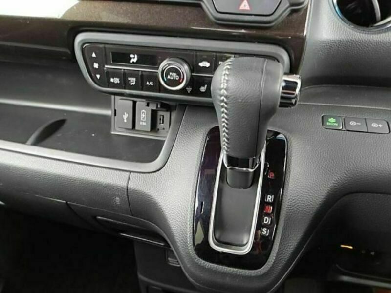 N BOX CUSTOM-15