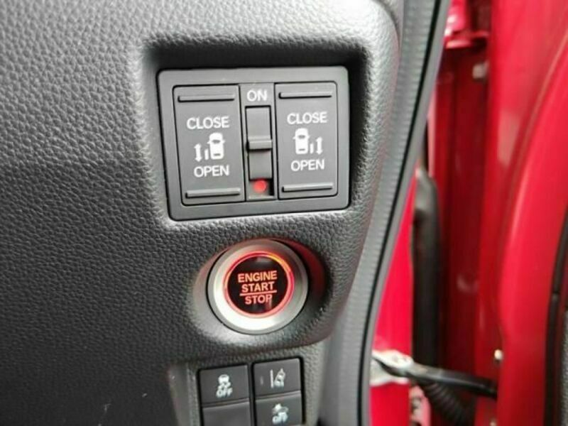 N BOX CUSTOM-18