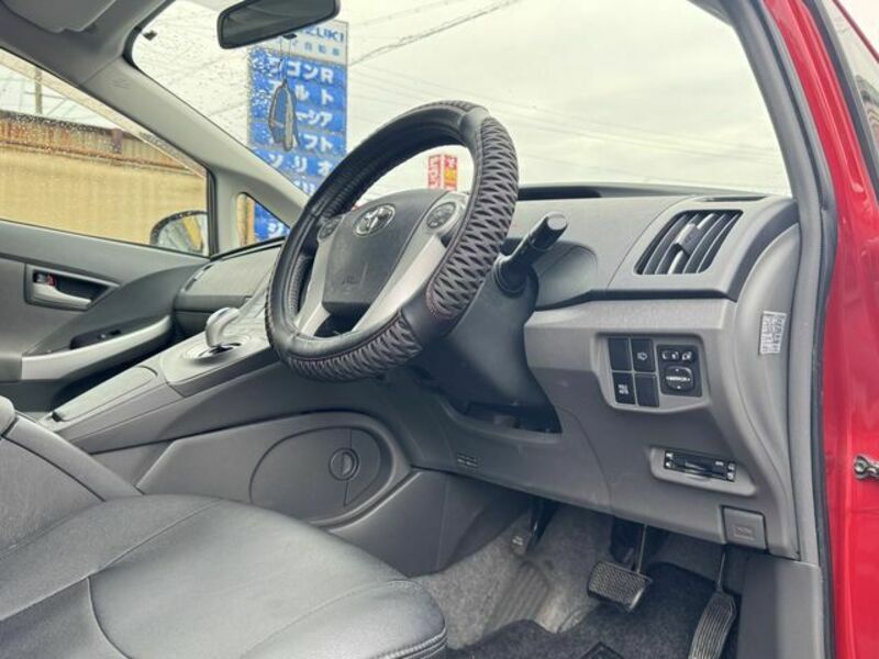 PRIUS-5