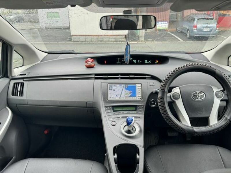PRIUS-7