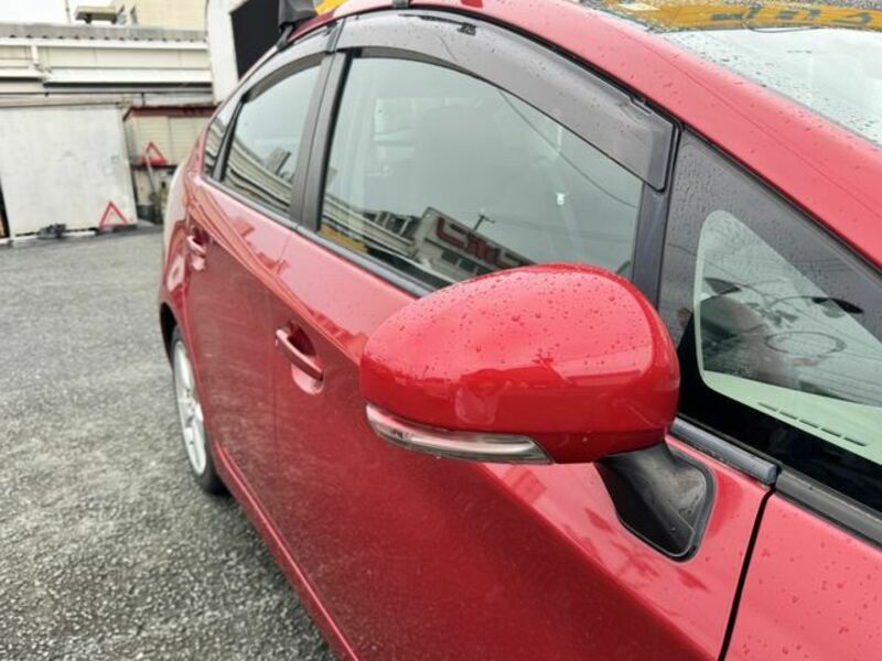 PRIUS-18