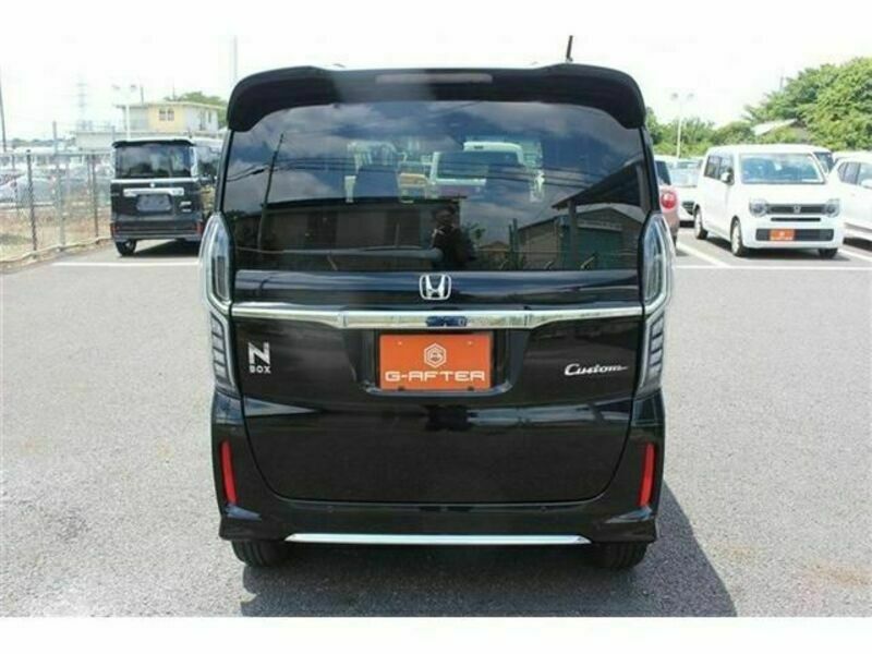 N BOX CUSTOM