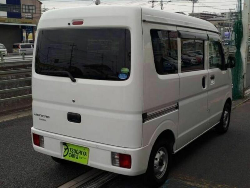 MINICAB VAN