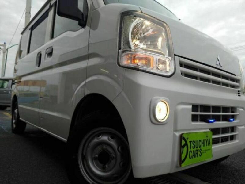 MINICAB VAN