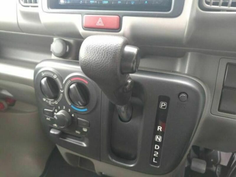 MINICAB VAN