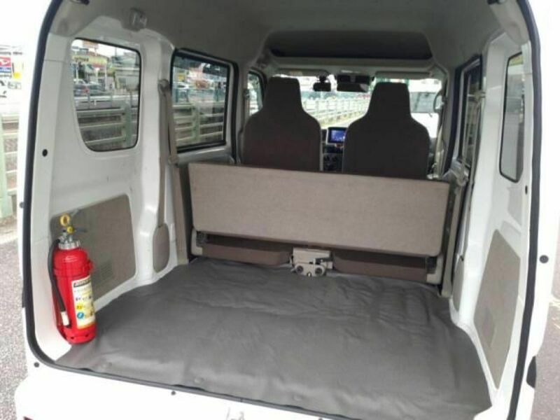 MINICAB VAN
