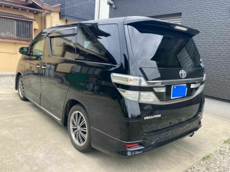 VELLFIRE-7