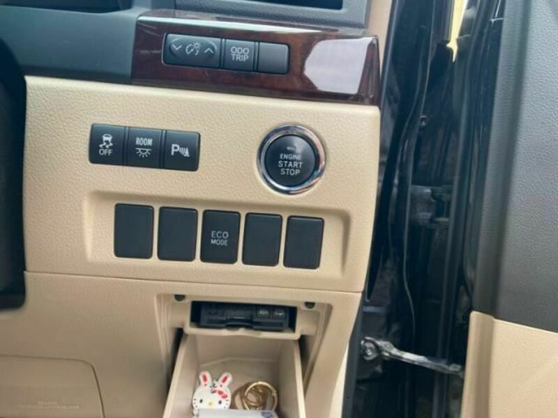 VELLFIRE-12