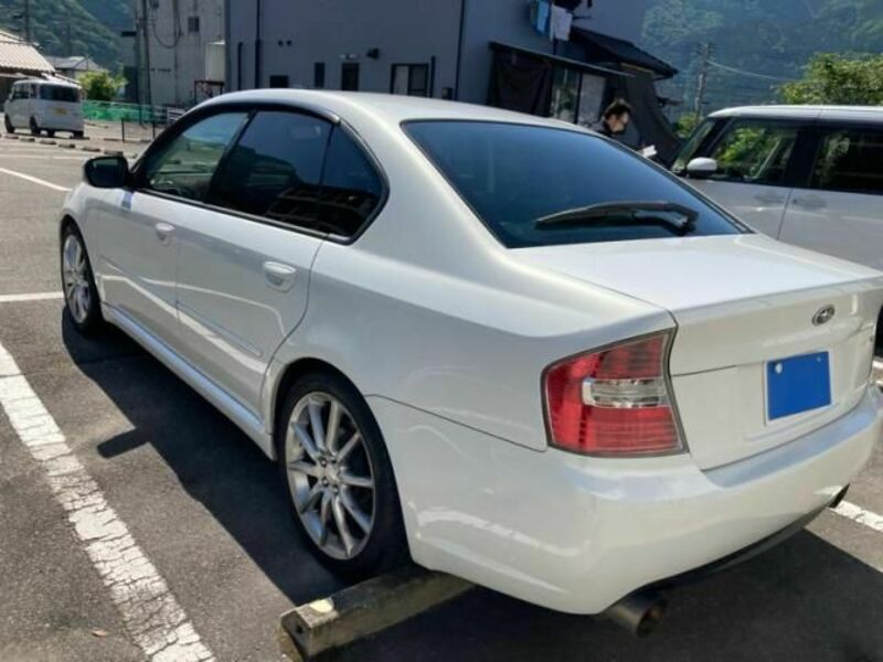 LEGACY B4