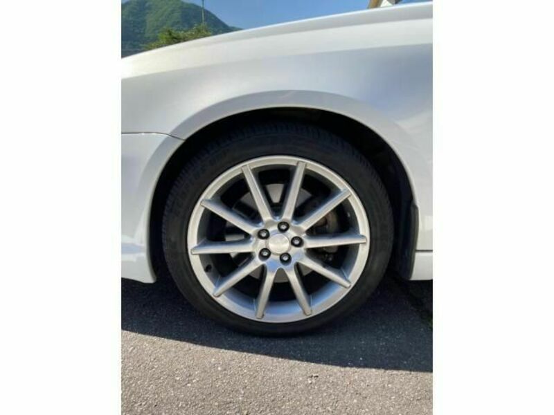 LEGACY B4