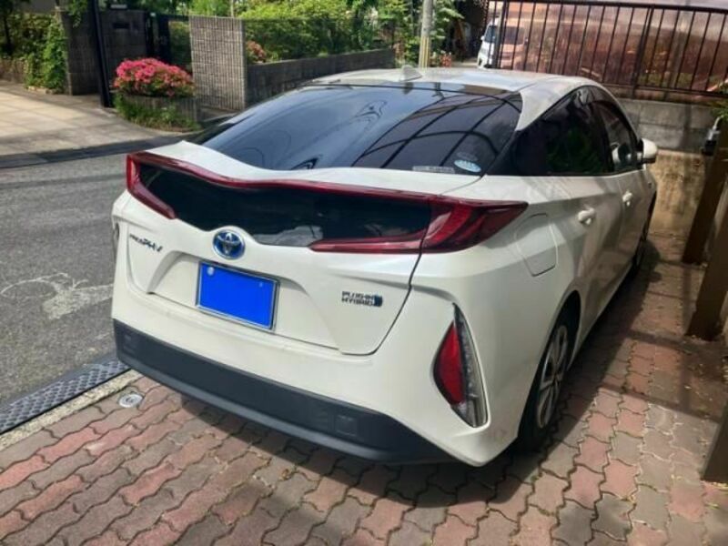 PRIUS PHV
