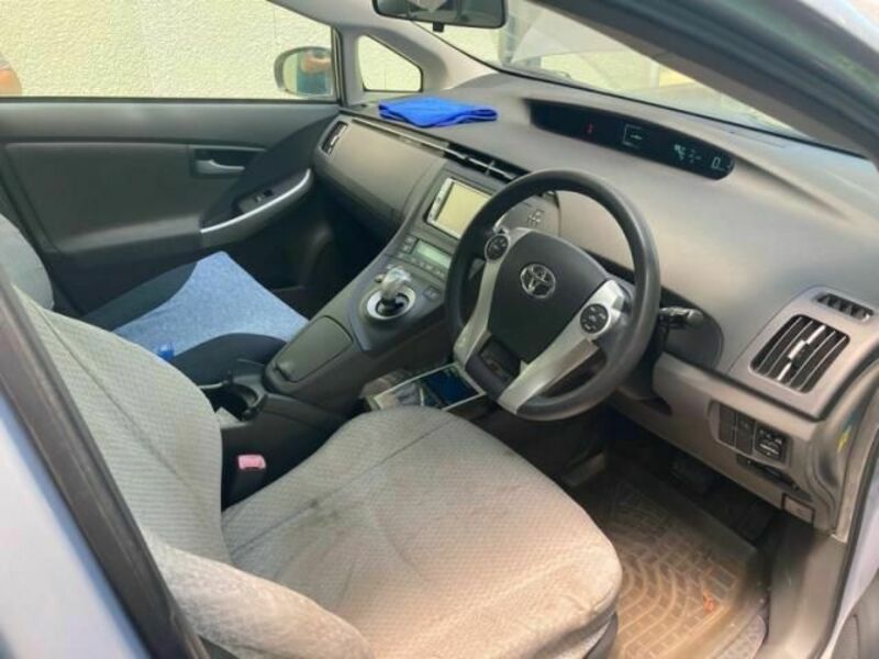 PRIUS-2